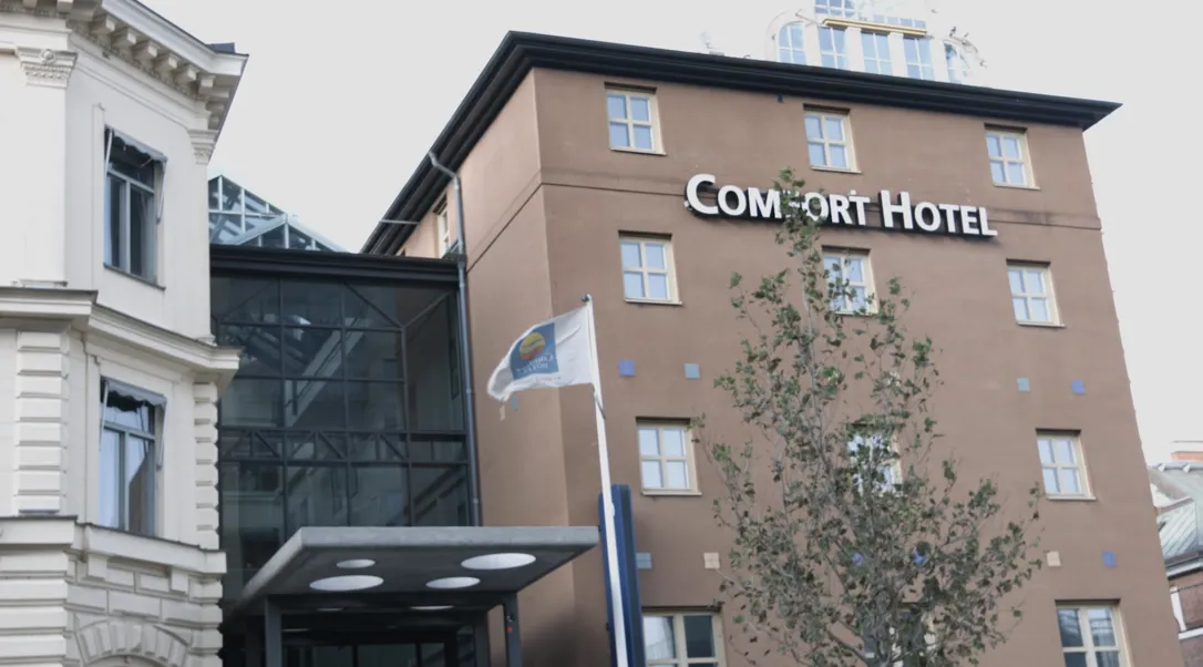 Bild på Comfort hotel tagen från utsidan.